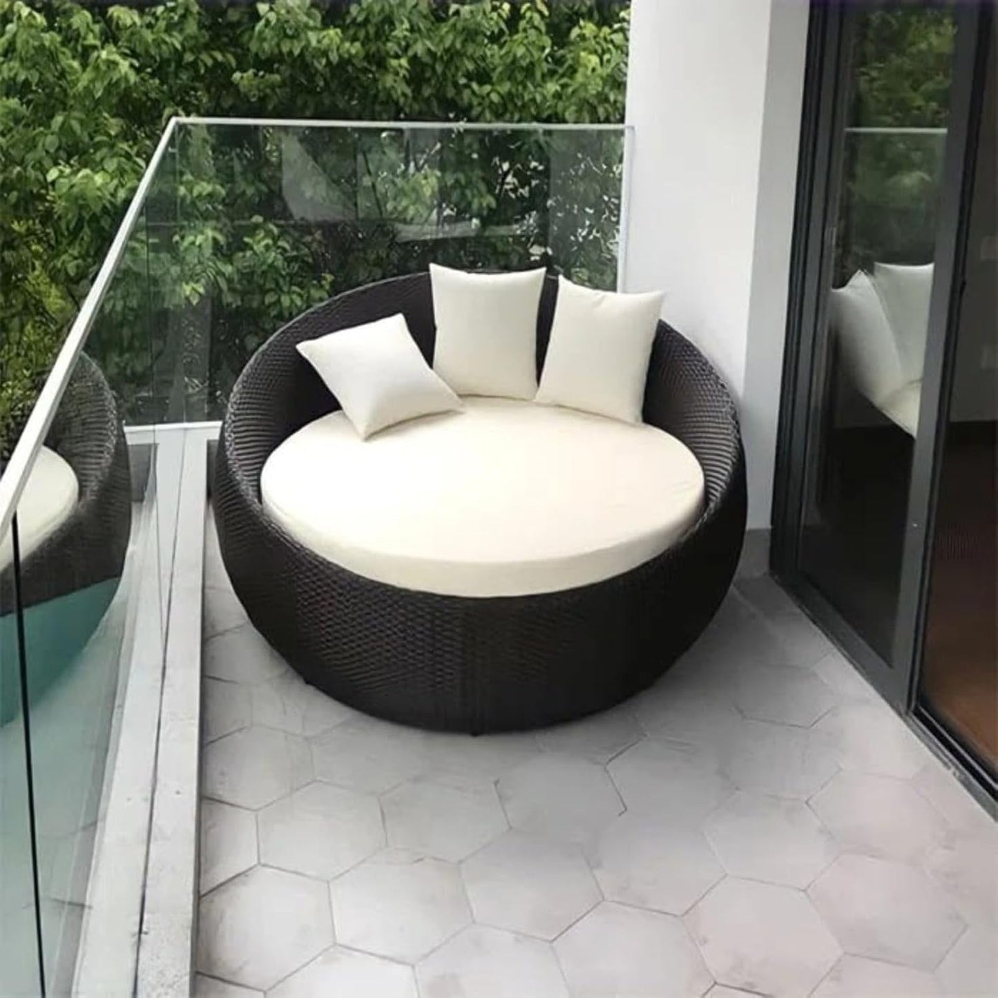 Outdoor Double Seater Rattan Canopy Daybed — 2-Person Garden Daybed